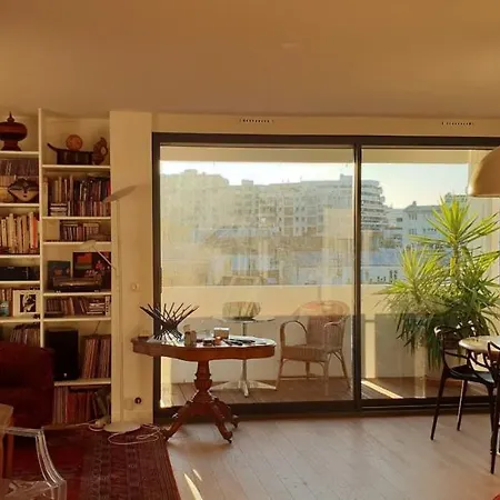 Appartamento Quiet And Bright With Large Terrace Parigi